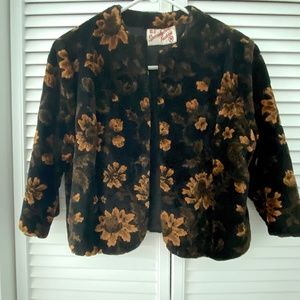 Elegant Plush Crushed Velour/Velvet 3/4 Sleeve Jacket